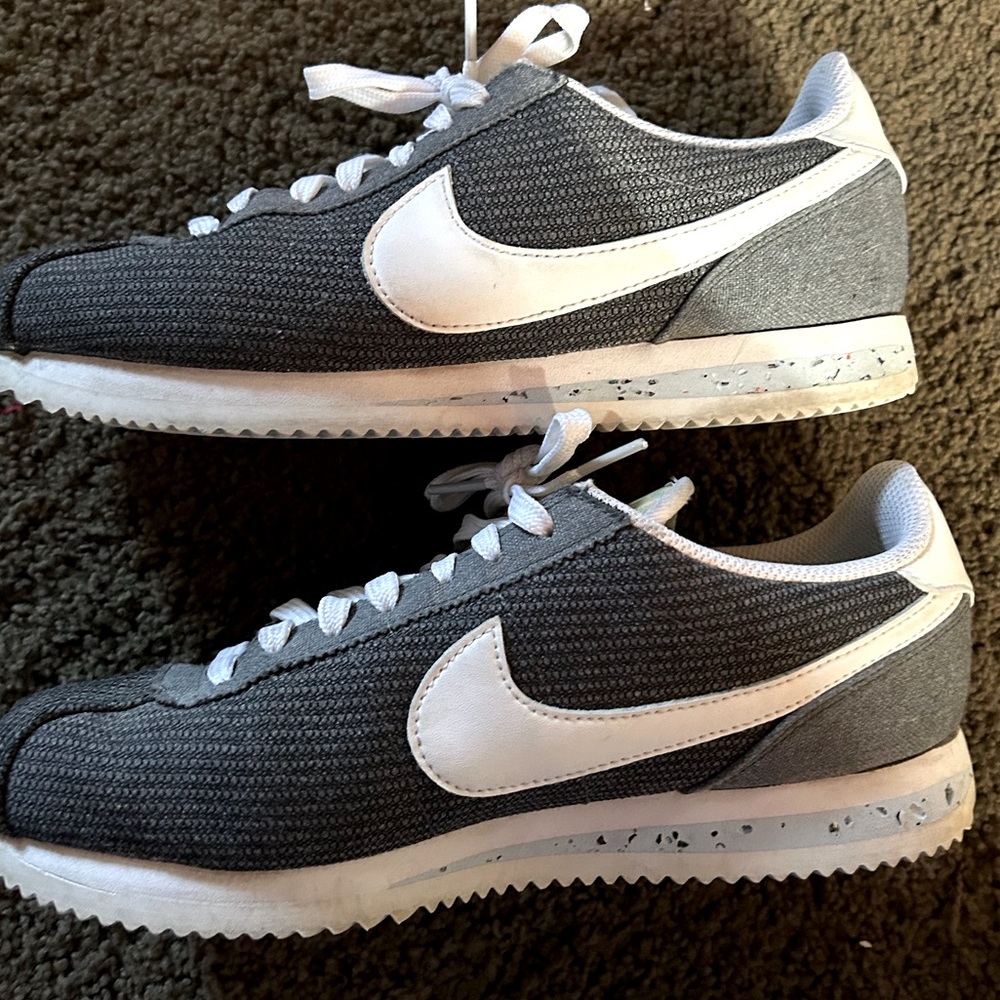 Nike Cortez Mens sz 8 LIKE NEW